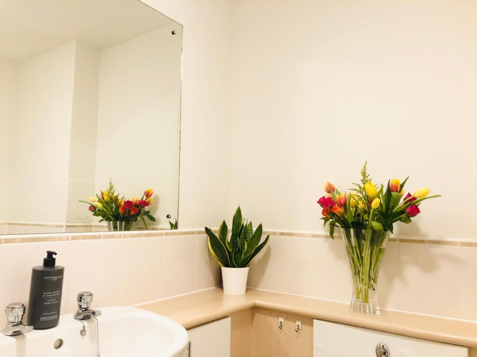 Spacious City Centre Flat Free Parking& Superfast Wifi EDI Buitenkant foto