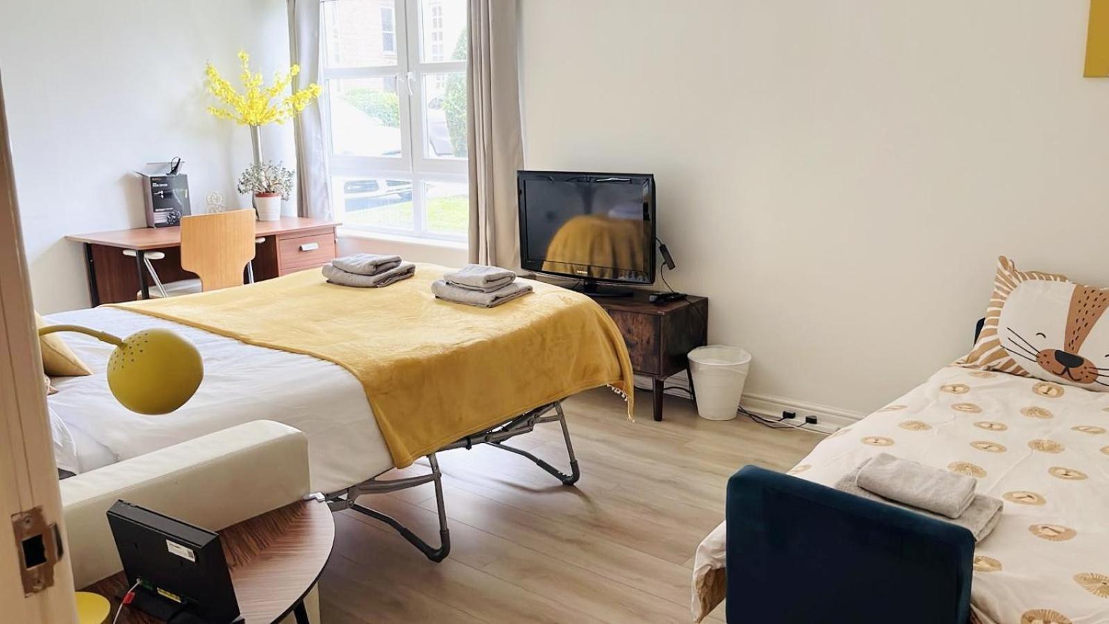 Spacious City Centre Flat Free Parking& Superfast Wifi EDI Buitenkant foto